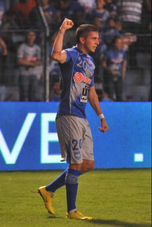 Nicolás Vigneri reapareció con un gol y gran actuación.
