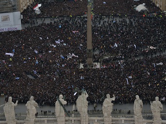 VATICAN-POPE-ANGELUS