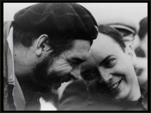 Alfredo Guevara junto al Che.