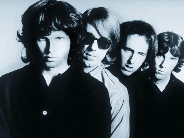 The Doors, de izquierda a derecha, Jim Morrison, Ray Manzarek, Robbie Krieger y  John Densmore