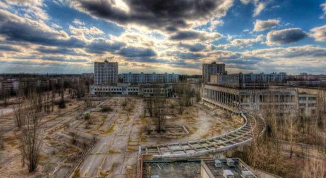 Actualmente Chernobyl esta inhabitado, los niveles de radiación hacen imposible volverlo un lugar habitable.