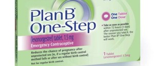 Foto sin fecha de la tableta Plan B One-Step, una de las marcas conocidas de la llamada ?píldora del día siguiente?. Un juez en Estados Unidos anuló la restricción de este método anticonceptivo a las mujeres mayores de 17 años y ahora podrá comprarlo cualquiera sin necesidad de receta médica, se informó el viernes 5 de abril de 2013. (Foto AP/Teva Women's Health)