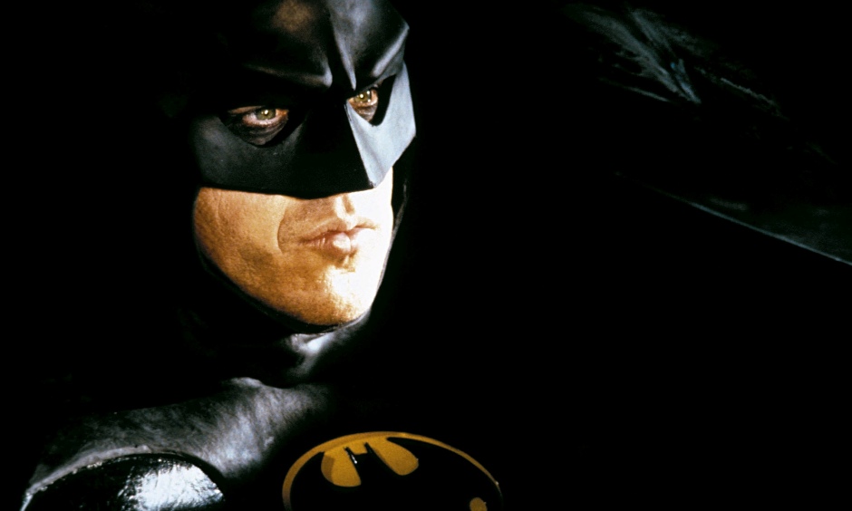Michael Keaton, como Batman.