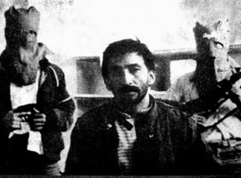 Arturo Jarrín con miembros de AVC.