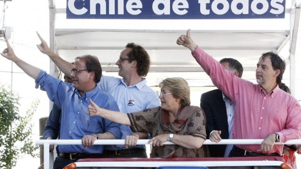 Recorrida de Michelle Bachelet por Conchalí y Renca, en las afueras de Santiago de Chile. La ex presidente es favorita para ganar en primera vuelta