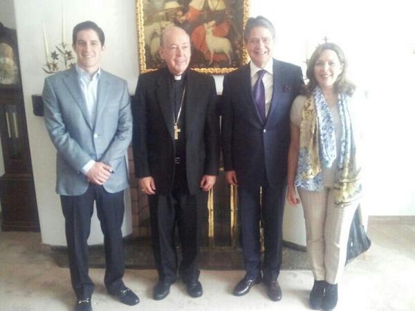 Guillermo Lasso, recibido por el Cardenal Juan Luis Cipriani.