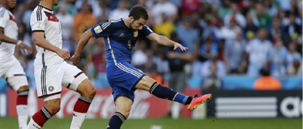 Mats Hummels, Gonzalo Higuain