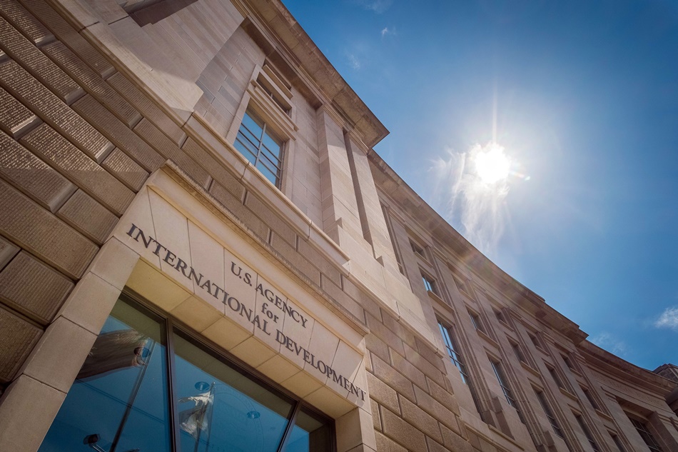 En esta foto del 1 de abril del 2014 se ve la sede de la Agencia de Estados Unidos para el Desarrollo Internacional (USAID) en Washington.  (Foto AP/J. David Aje)
