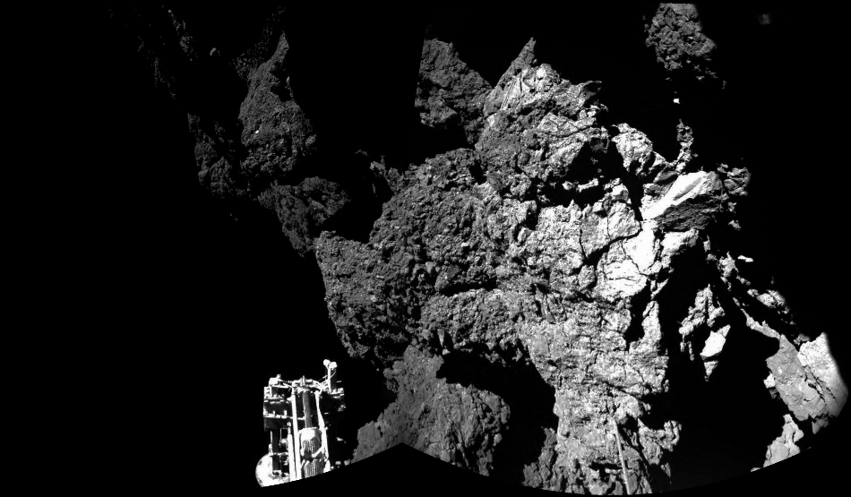 Imagen que combina diferentes imágenes tomadas por el sistema de cámaras CIVA, lanzada por la Agencia Estatal Europea el 13 de noviembre de 2014 y que muestra al módulo de Rosetta, Philae, sobre la superficie del cometa 67P/Churyumov-Gerasimenko, cuyo aterrizaje confirman por estas imágenes. (Foto AP/Esa/Rosetta/Philae)