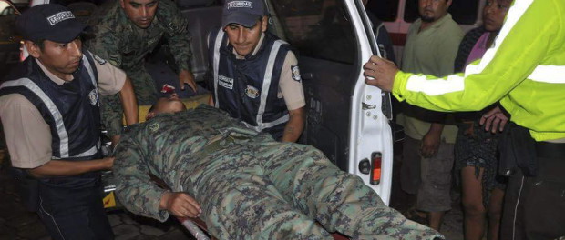 DOCE MILITARES HERIDOS EN DESBLOQUEO DE VÍA EN ZONA AMAZÓNICA DE ECUADOR
