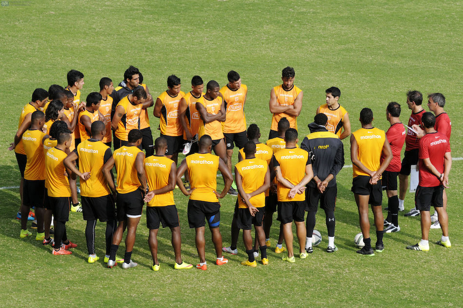 Guayaquil 15 de Octubre del 2015. Entrenamiento de Barcelona. Fotos: Marcos Pin / API