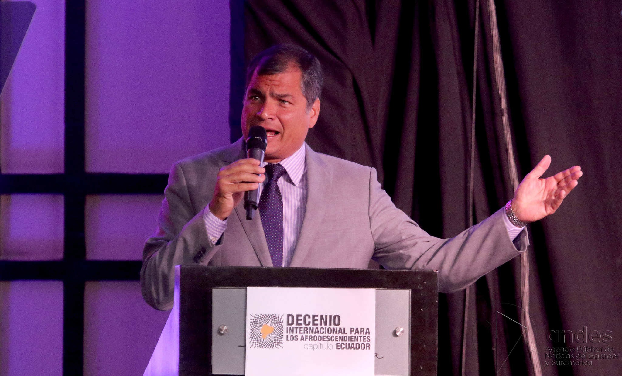 Guayaquil, martes 16 de febrero del 2016 (Andes).-Rafael Correa, presidente del Ecuador durante la firma del Decreto Ejecutivo para el cumplimiento de objetivos del Decenio Internacional para los Afrodescendientes-capítulo Ecuador Foto:Andes/César Muñoz