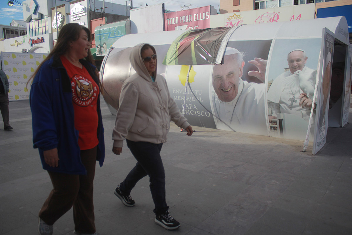 Preparativos en Ciudad Juárez para la llegada del papa Francisco.