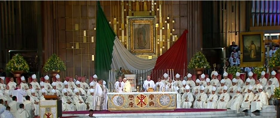 El papa Francisco oficia misa en la Basílica de la Virgen de Guadalupe, en México, el 13 de febrero de 2016.
