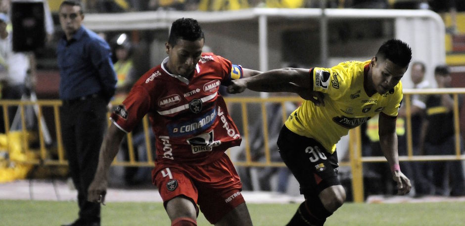 Guayaquil 13 de Julio del 2016. Barcelona vs River Ecuador. Fotos: Marcos Pin / API