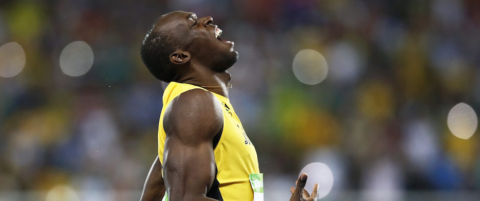 Usain Bolt de Jamaica reacciona después de ganar final de 200 metros de los hombres de los eventos Rio 2016 Juegos Olímpicos de atletismo , atletismo en el estadio olímpico de Río de Janeiro , Brasil 18 de agosto de 2016. EFE/EPA/YOAN VALAT