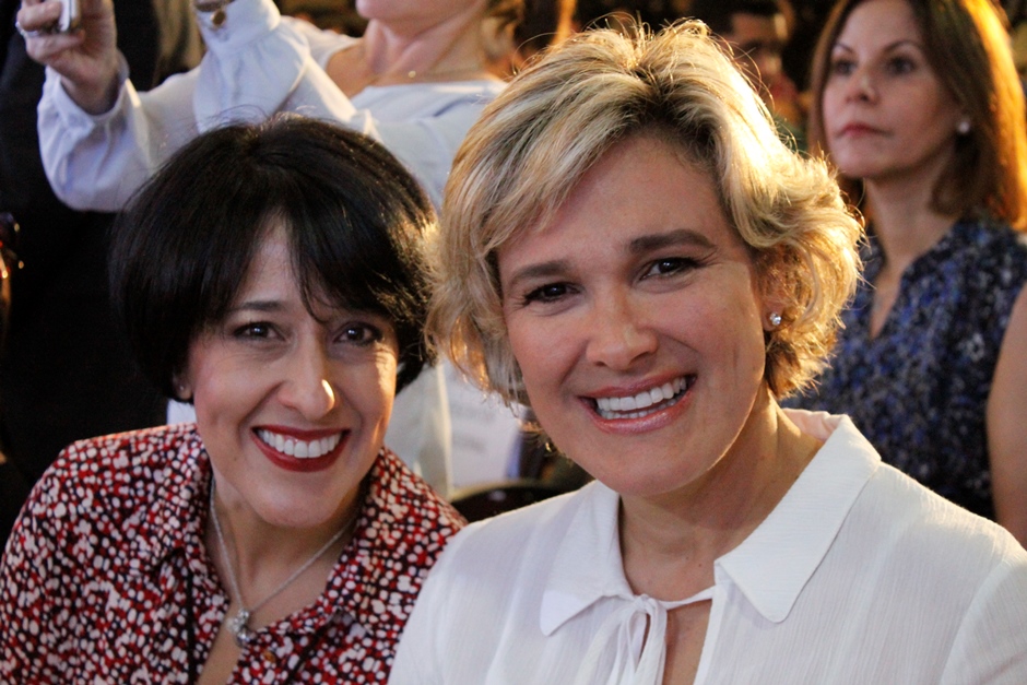 María Fernanda Heredia y Cynthia Viteri en la Feria del Libro 2016