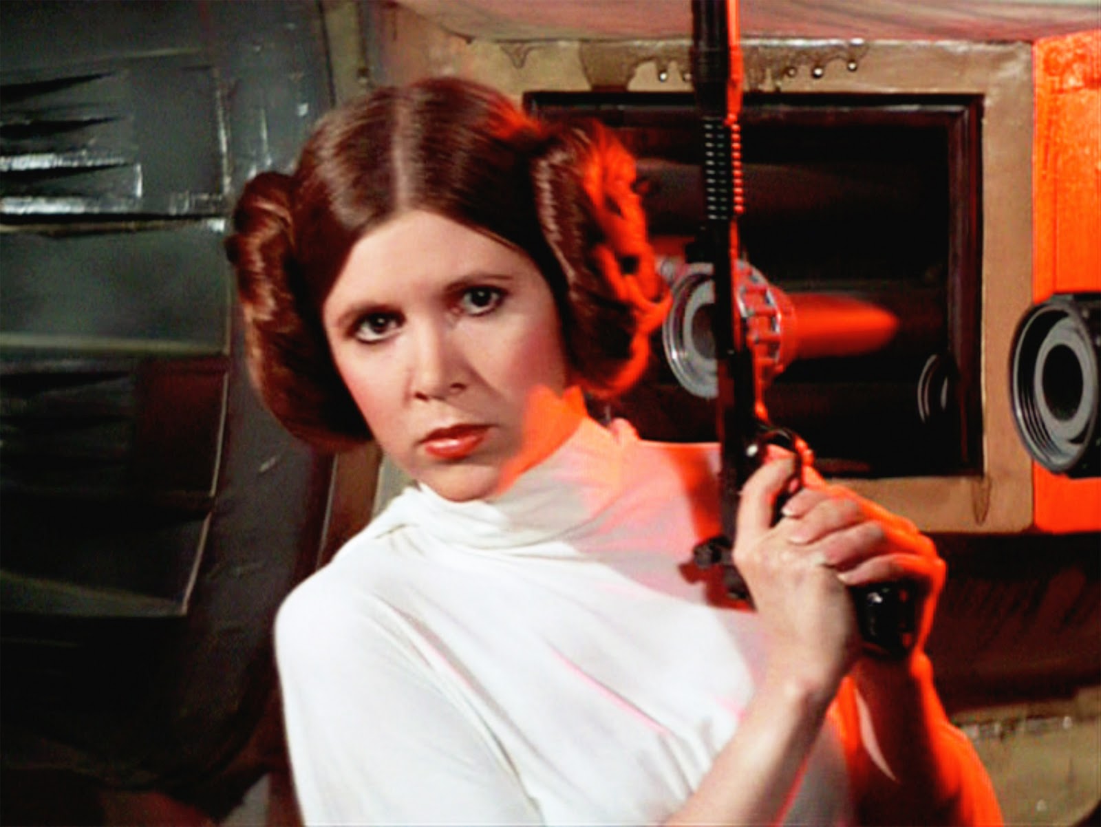 Carrie Fisher, interpretando a la Princesa Leia, en la Guerra de las Galaxias.
