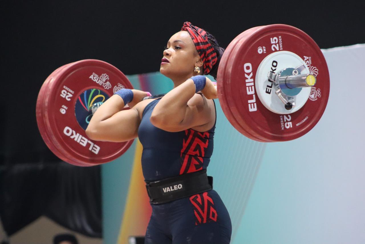 Neisi Dajomes y Lisseth Ayoví, oro y récords suramericanos