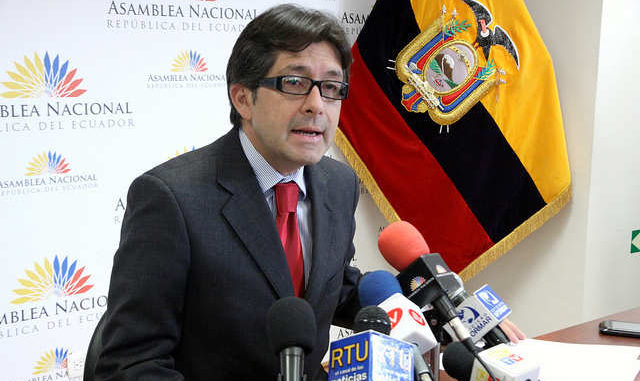 01 cesar montufar