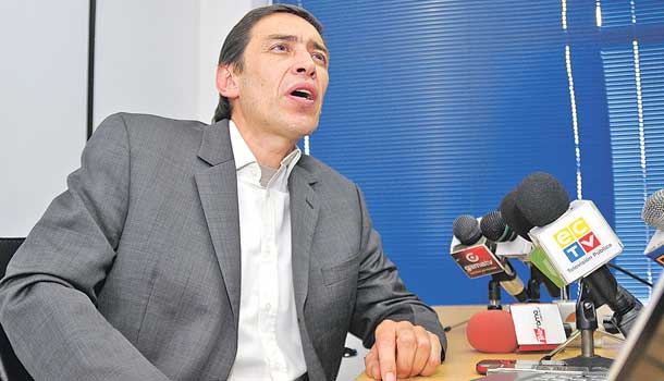 01 santiago perez