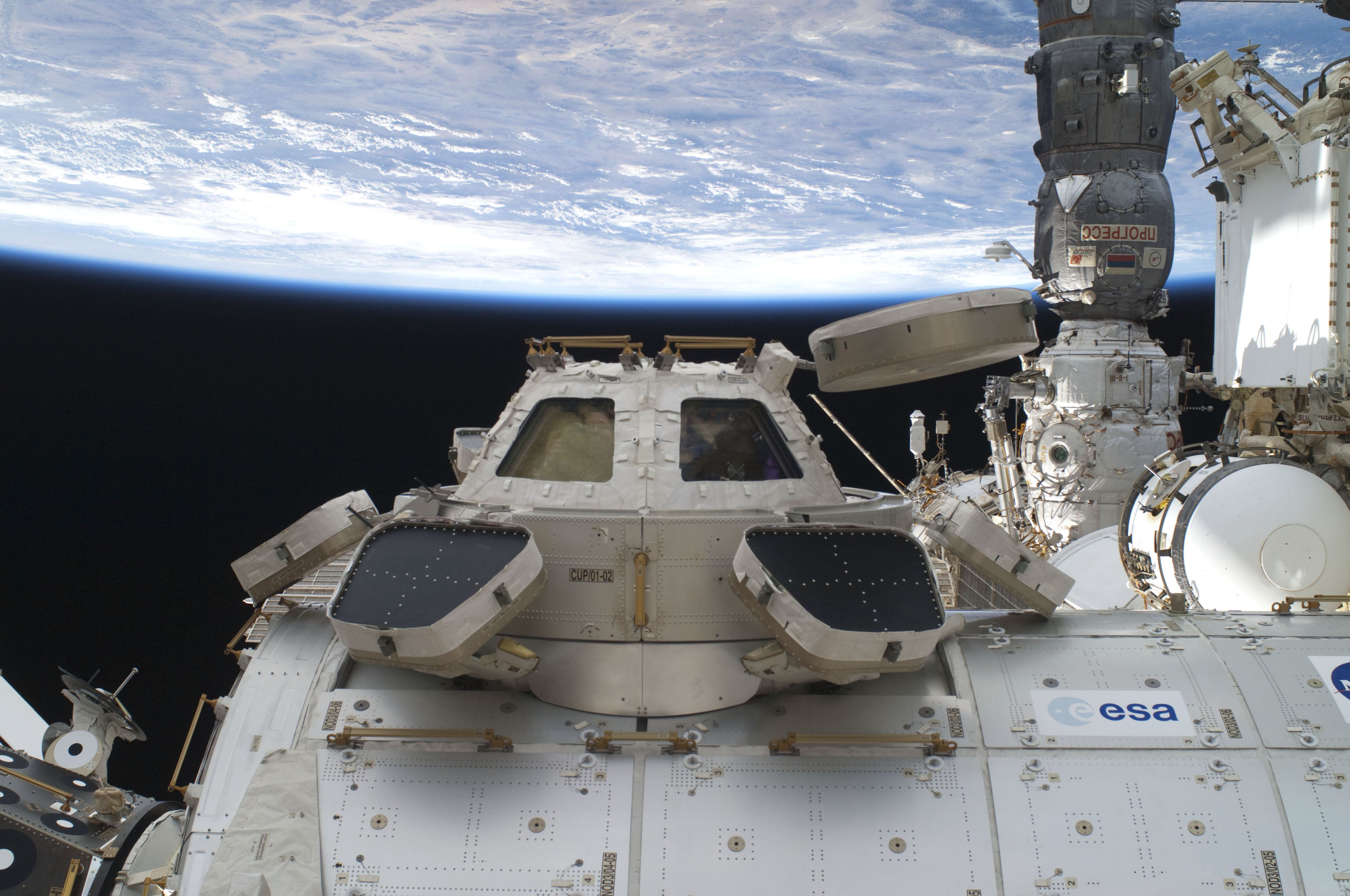TRANSBORDADOR ESPACIAL | La República EC