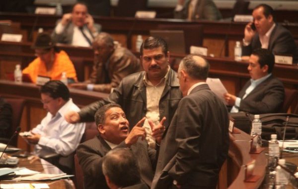 ASAMBLEA EN EL PLENO