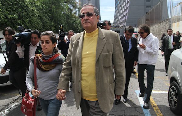 PEDRO Y MARIA FERNANDA RESTREPO ACUDEN A DECLARAR A LA FISCALIA
