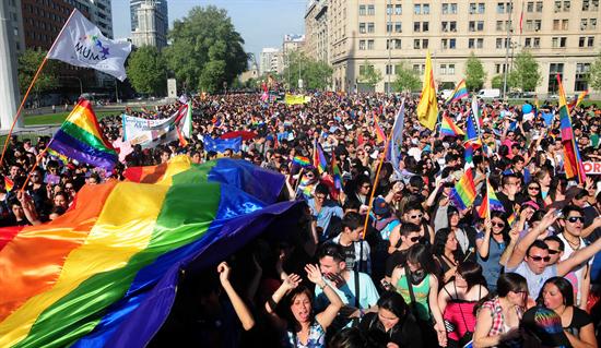 Marcha gay Chile 01-10