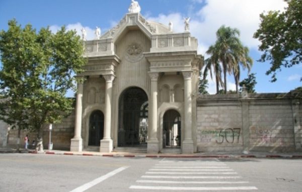 cementerio-central-montevideo