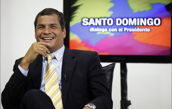 correa en sto.domingo