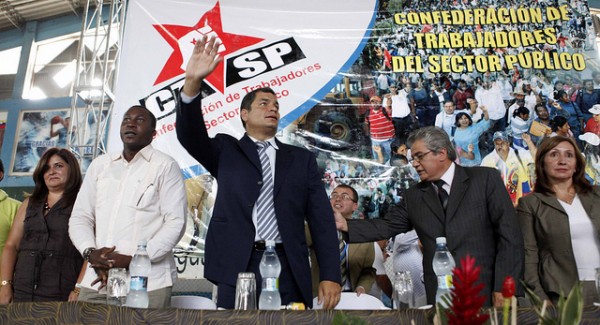 correa_acuerdo_confederacion_trabajadores_publicos1