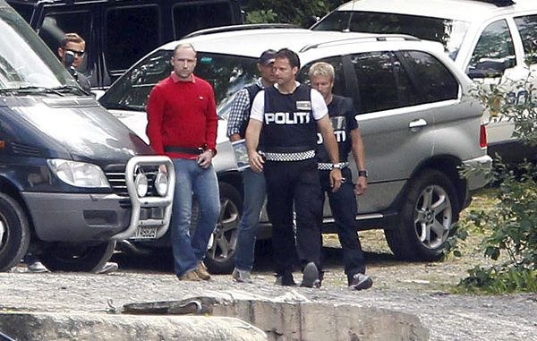noruego_asesinato_jovenes