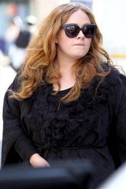 Adele chica