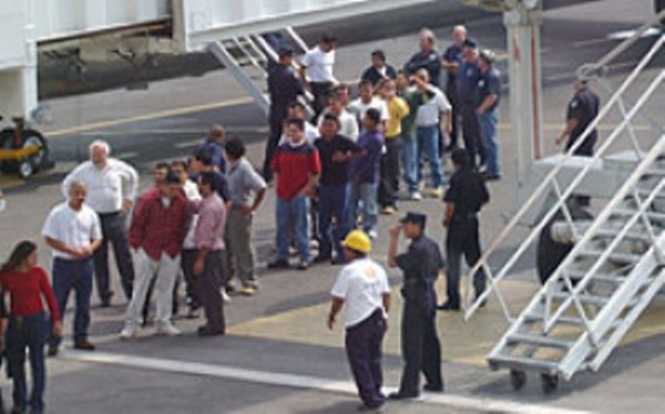 ecuatorianos_Deportados
