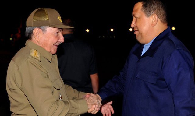 Raul Castro, Hugo Chavez