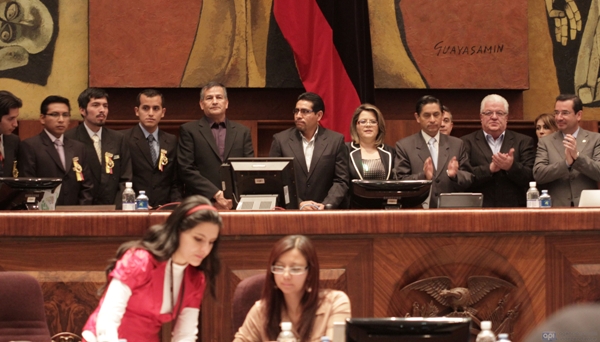 ASAMBLEA EN EL PLENO