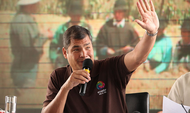 correa enlace quito