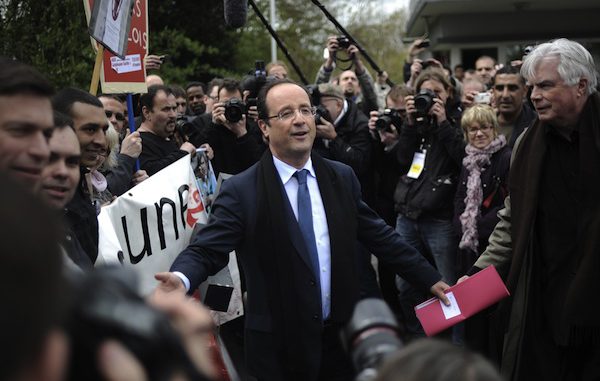 FRAN«OIS HOLLANDE VISITA LA FACTORIA DE STILL EN MONTATAIRE