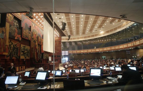 ASAMBLEA EN EL PLENO