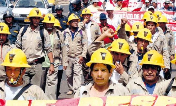 mineros_peru1