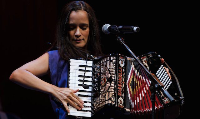 Julieta Venegas en el Concierto Rita en el Corazon en el Teatro de la Ciudad en la Ciudad de MexicoJulieta Venegas in the Concert Rita en el Corazon in the Teatro de la Ciudad of Mexico City