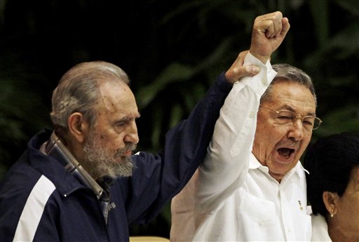Raul Castro, Fidel Castro