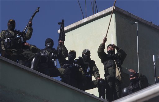 BOLIVIA-POLICIAS