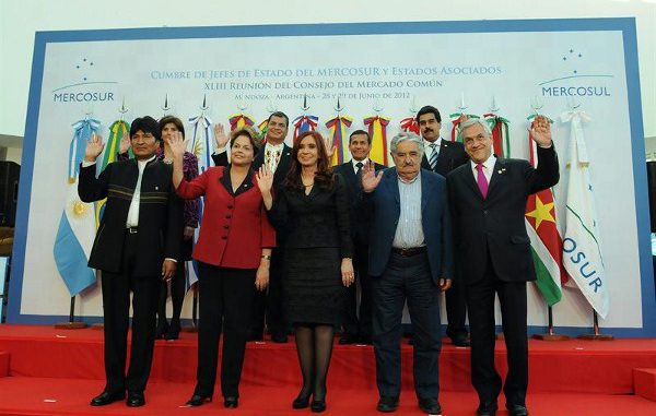 unasur 2 (600x402)