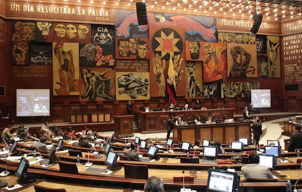 ASAMBLEA EN EL PLENO