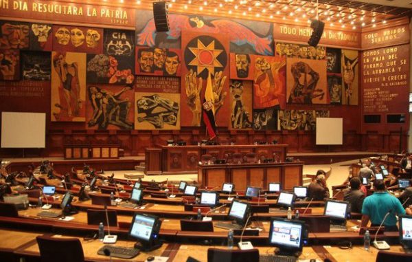 SUSPENDIDA VOTACION DE LA LEY DE COMUNICACION