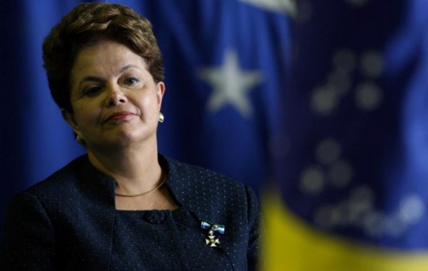DILMA/ MILITARES