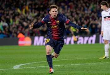Lionel Messi tras marcar un gol de Barcelona ante el Milan por la Liga de Campeones el martes 12 de marzo de 2013. (AP Foto/Manu Fernandez)