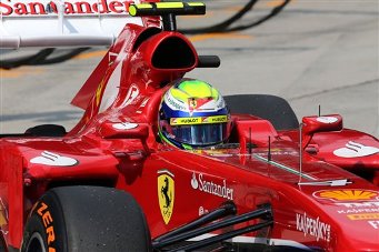 El piloto brasileño de Ferrari Felipe Massa durante la clasificación para el Gran Premio de Malasia de Fórmula Uno en Sepang el 23 de marzo del 2013. Massa obtuvo el segundo puesto en la largada para la carrera del domingo (AP Foto/Raymond Ho, Pool)